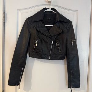 Bebe Cropped Black Leather Moto Motorcycle style size small Jacket